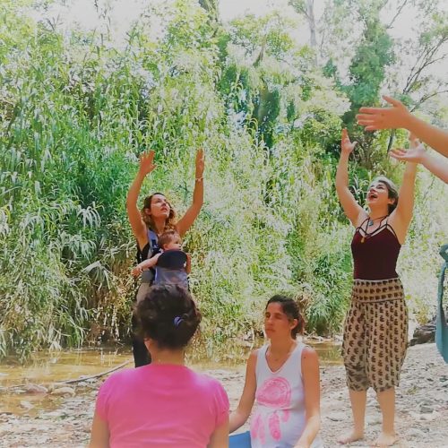 Dancing mamas_Moment1